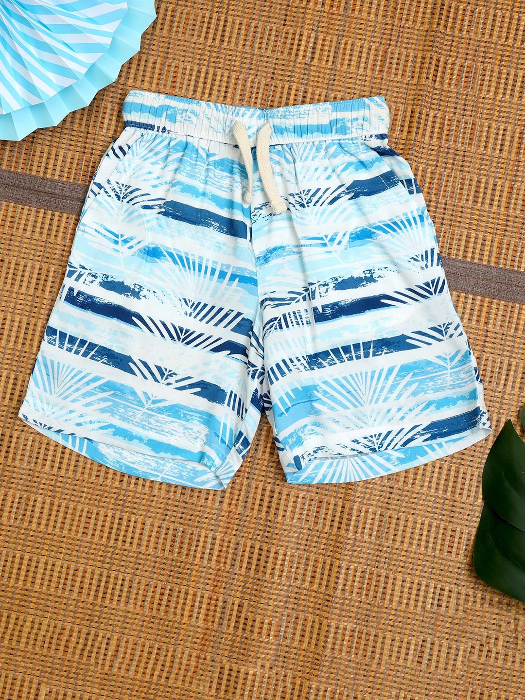 

The Lion and The Fish Boys Striped Printed Shorts, Blue