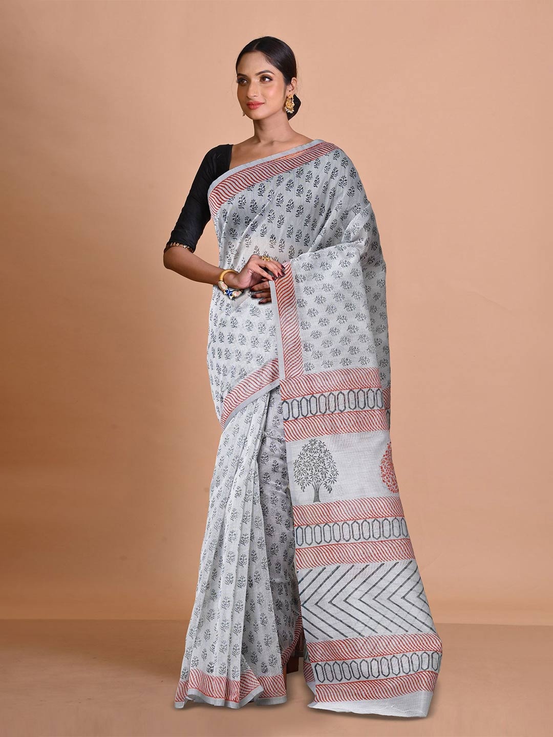 

Unnati Silks Ethnic Motifs Supernet Handloom Block Print Saree, Grey