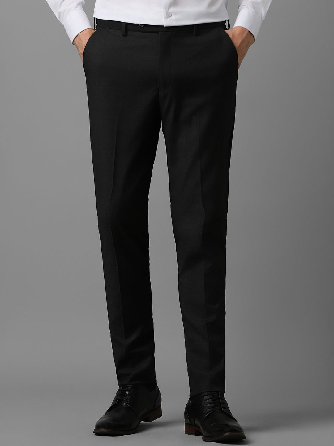 

Louis Philippe Men Slim Fit Checked Formal Trousers, Black
