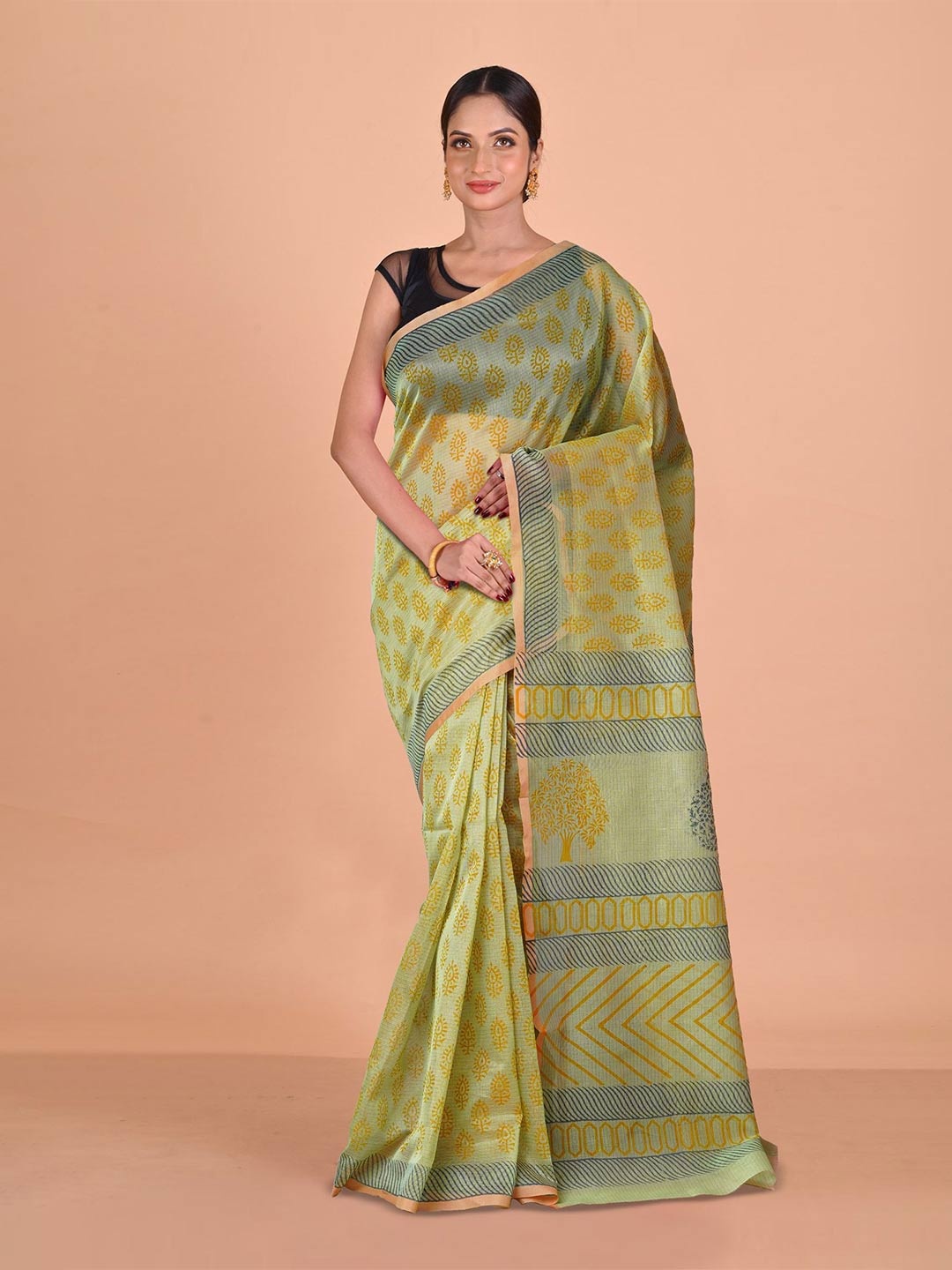 

Unnati Silks Ethnic Motifs Supernet Handloom Block Print Saree, Green