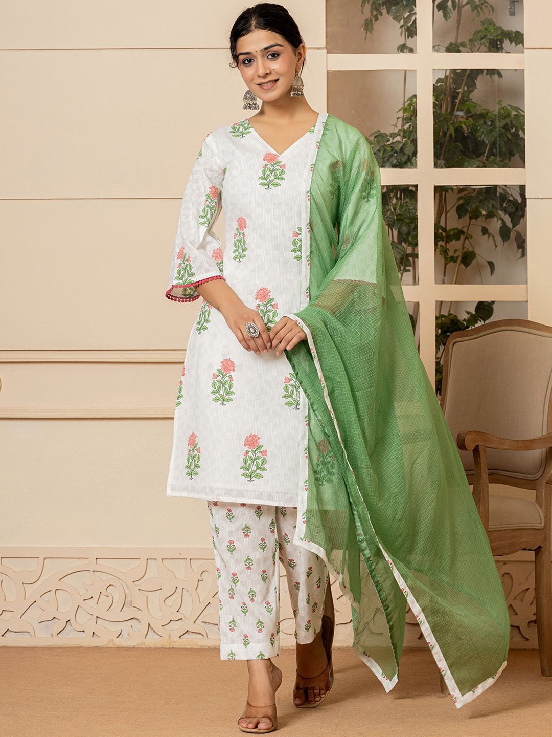 

Yufta Floral Printed Regular Pure Cotton Kurta With Trousers & Dupatta, White