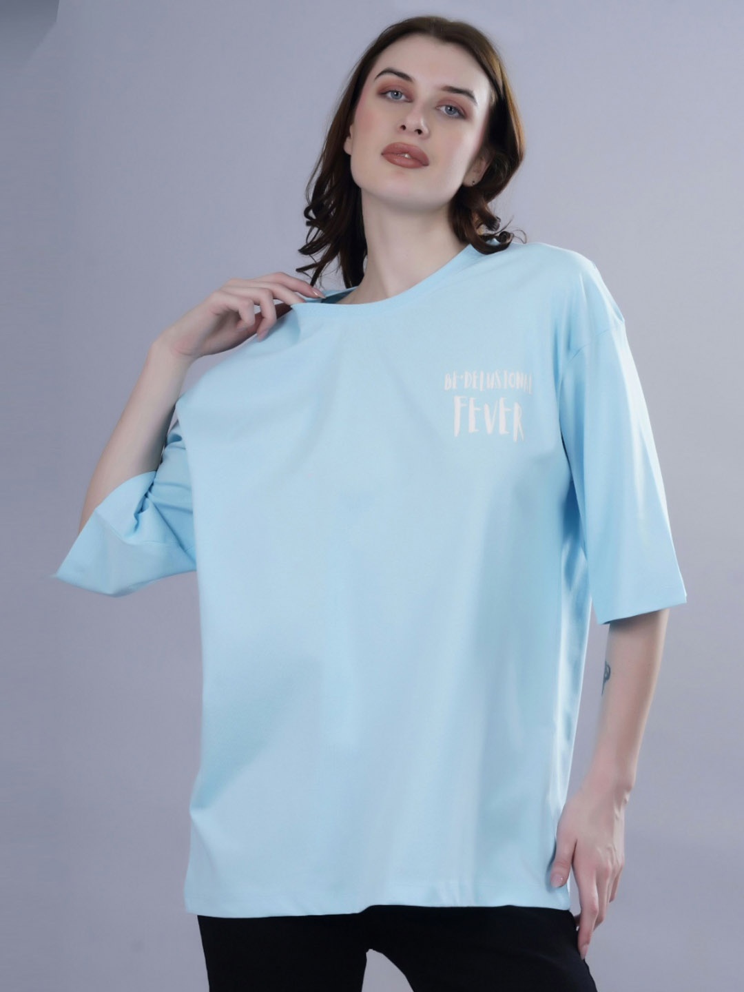 

FEVER HUNT Women V-Neck Pockets T-shirt, Blue