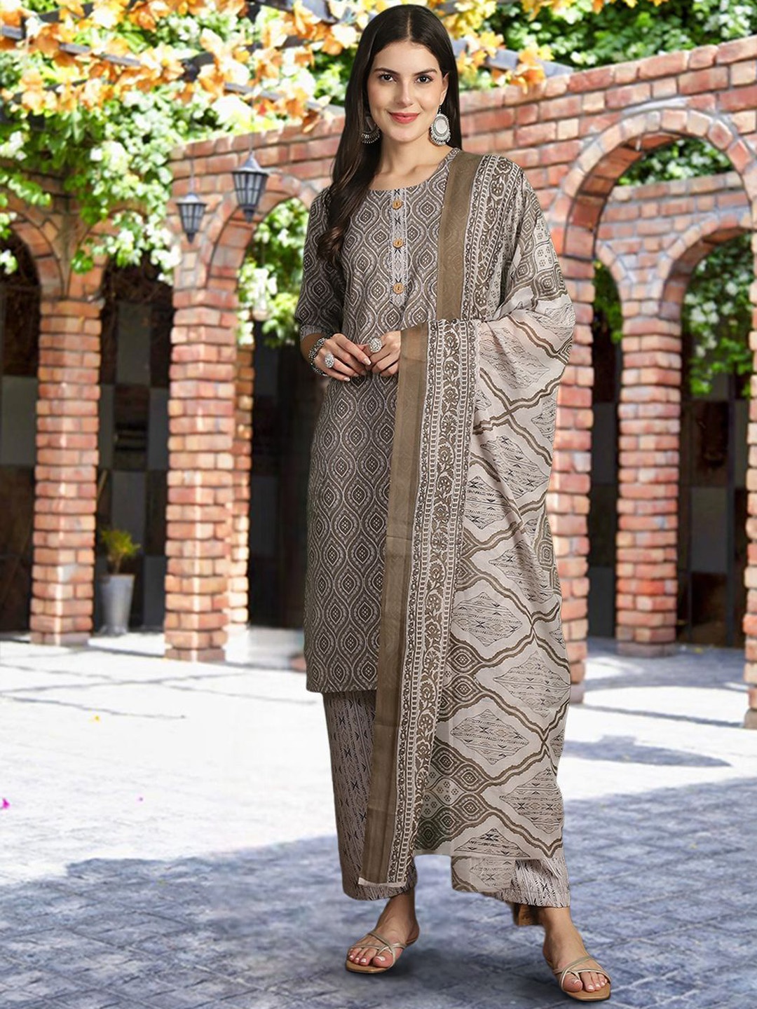 

Ethnic basket Ethnic Motifs Printed Pure Cotton Straight Kurta With Trousers & Dupatta, Grey melange