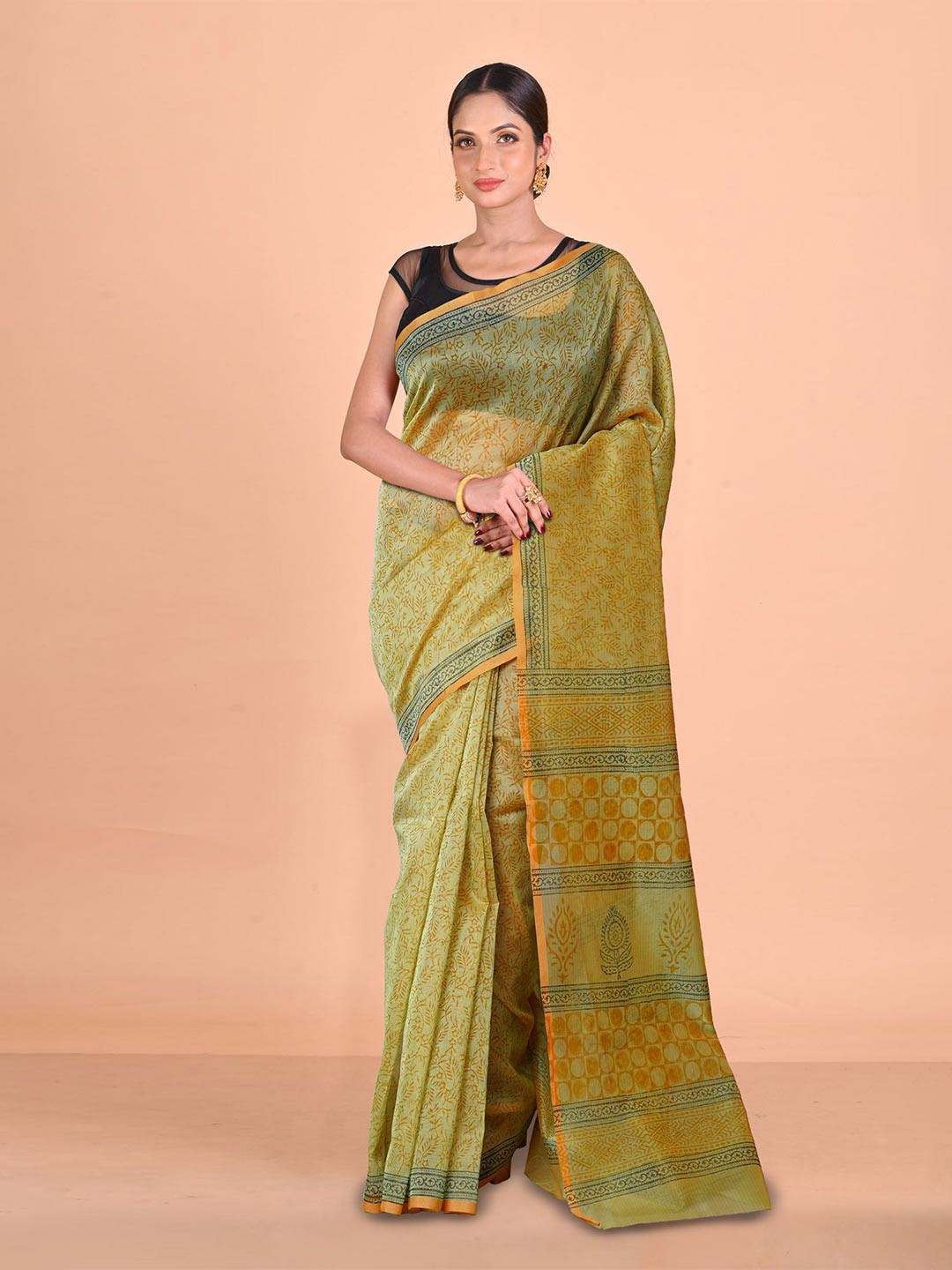

Unnati Silks Ethnic Motifs Supernet Handloom Block Print Saree, Green