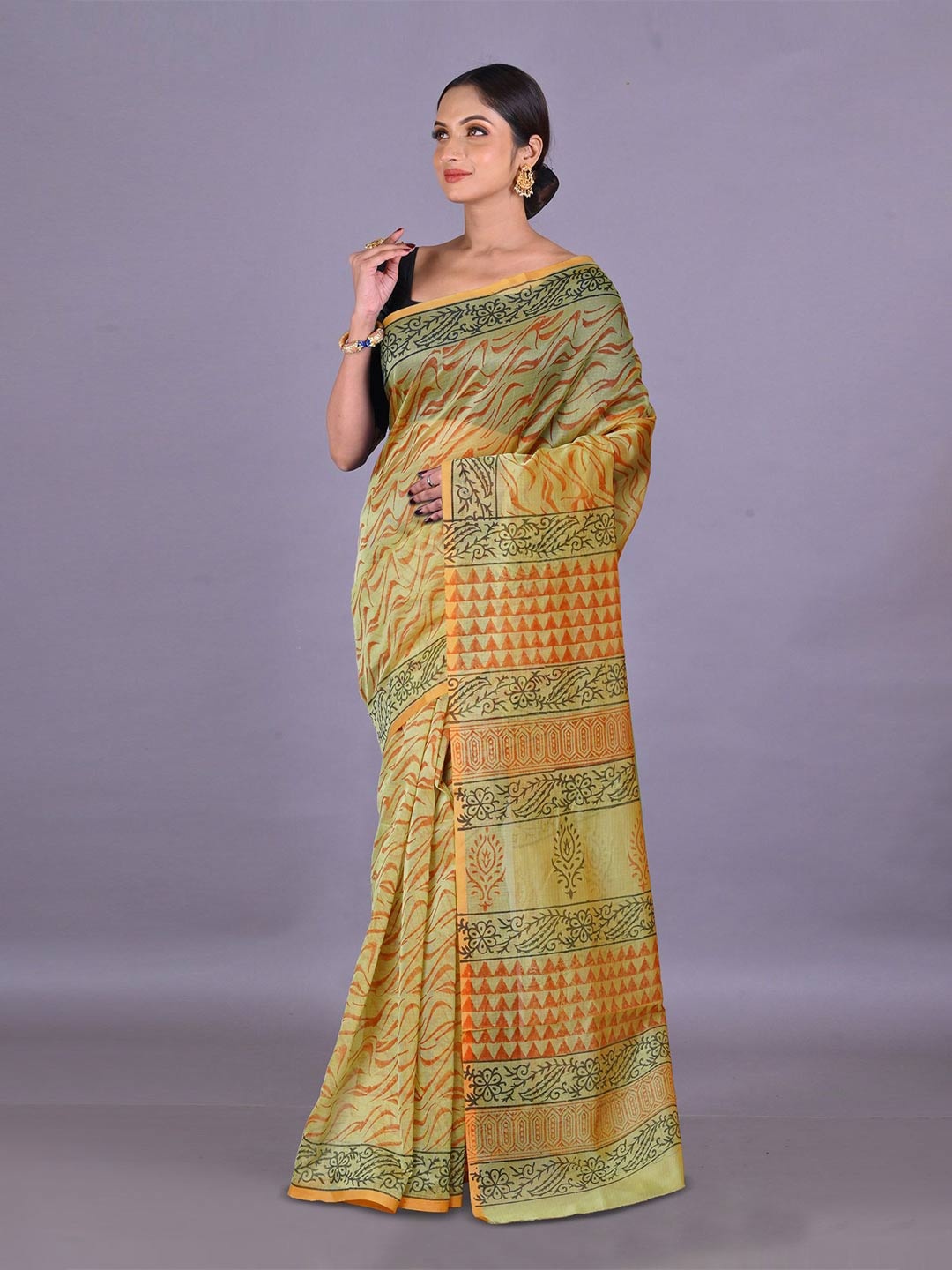 

Unnati Silks Ethnic Motifs Supernet Handloom Block Print Saree, Beige
