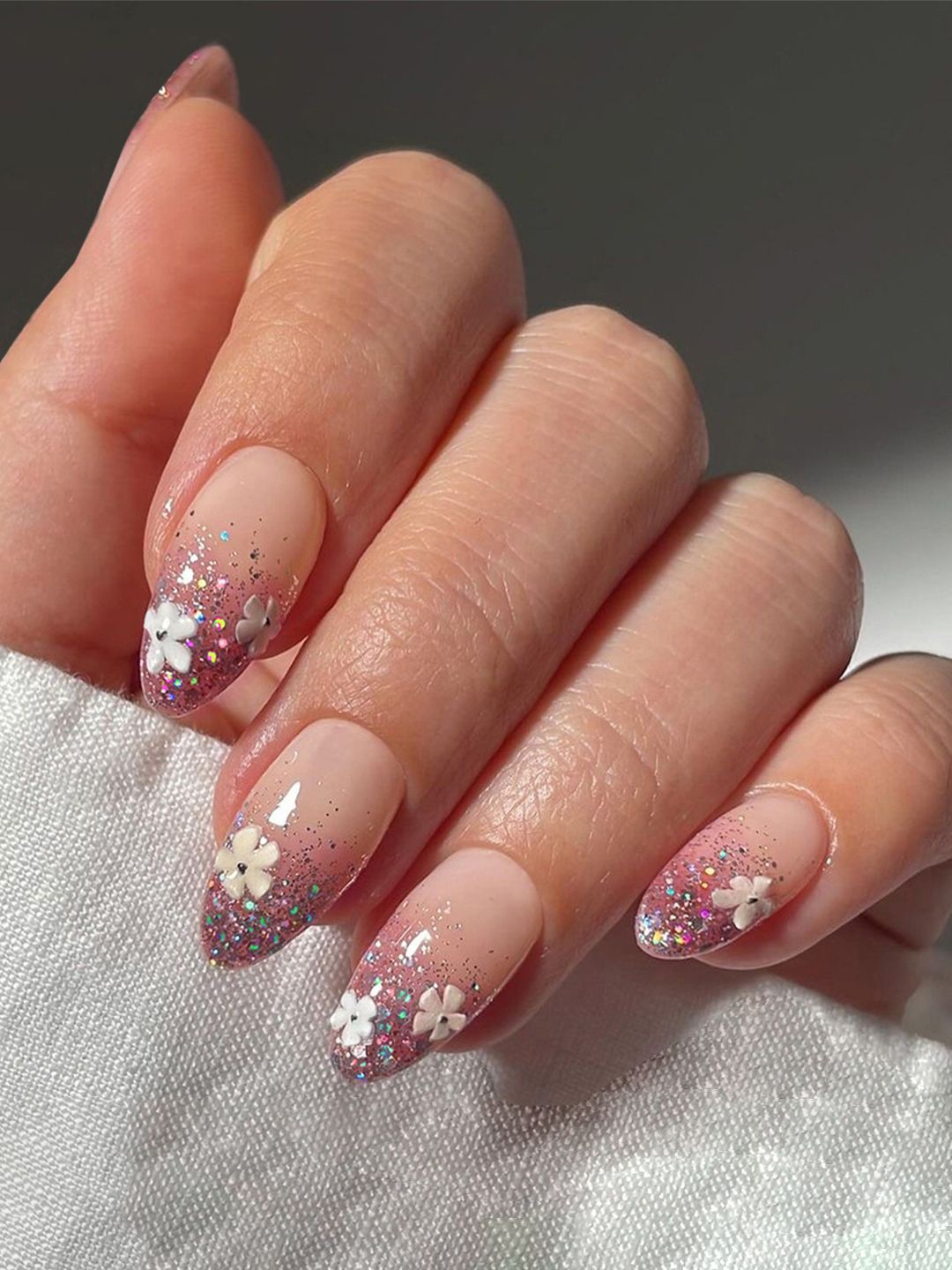 

Secret Lives 24-Pcs Glossy With Miler Effects Flowers Design Nail Art - Nude