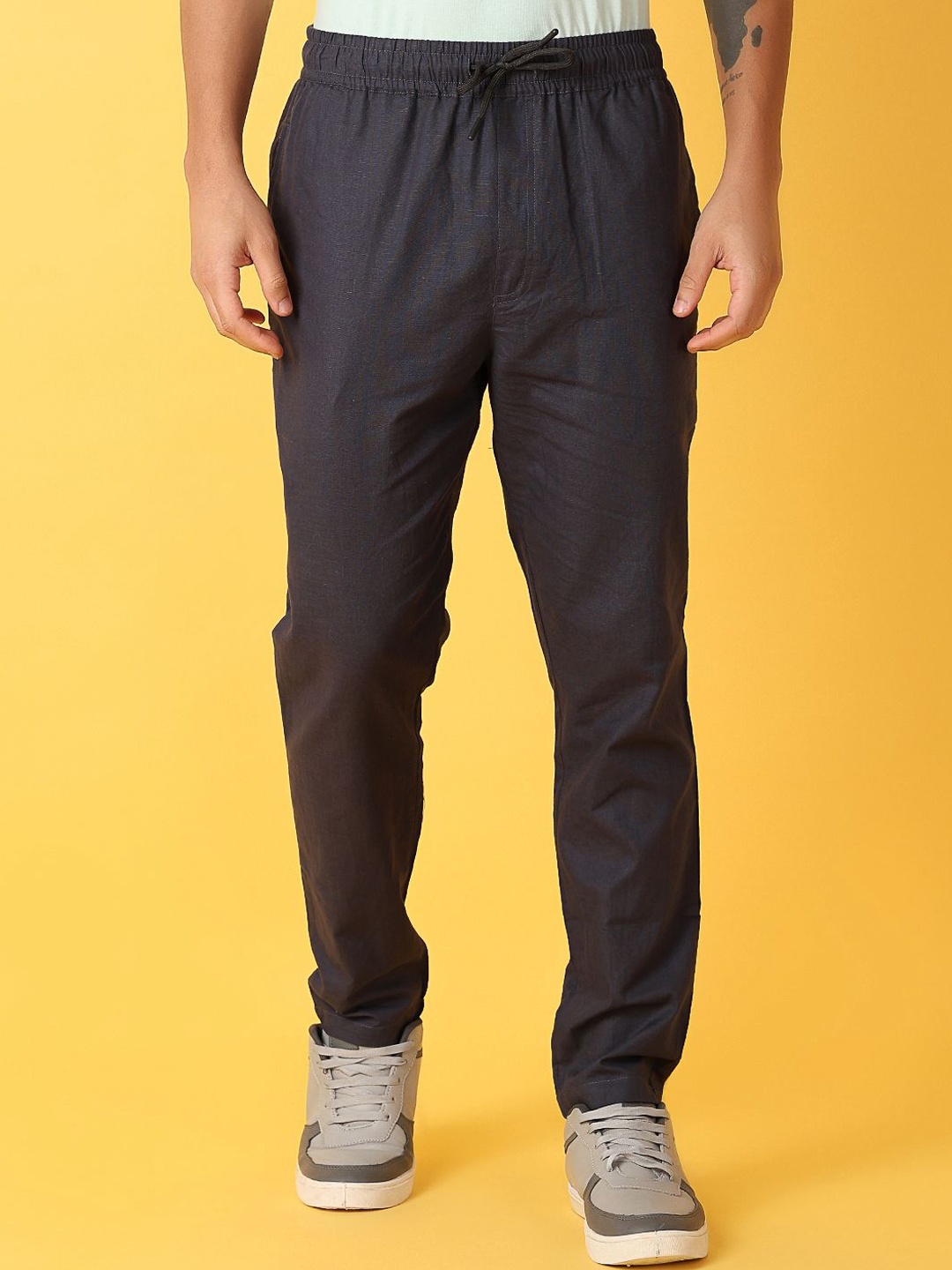 

V-Mart Men Cotton Mid Rise Regular Fit Track Pants, Grey