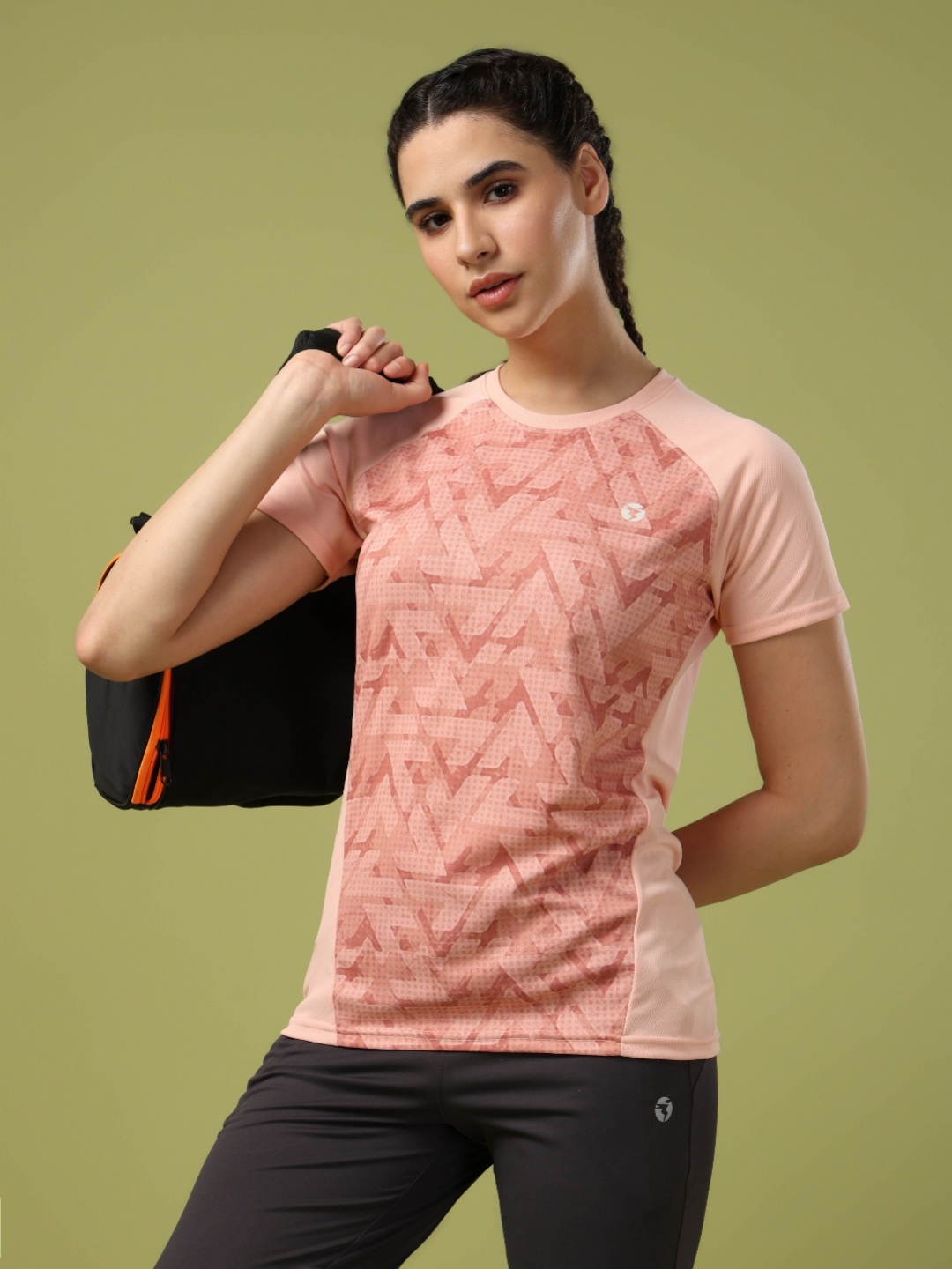 

Technosport Rapid-Dry Abstract Printed Raglan Sleeves Slim Fit T-shirt With TECHNO COOL+, Peach