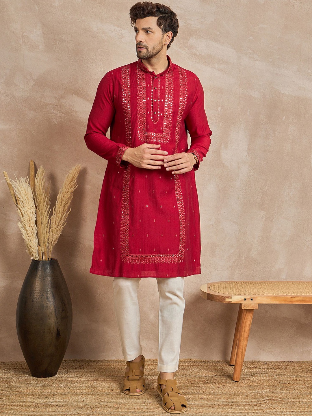 

Anouk Geometric Embroidered Mandarin Collar Mirror Work Straight Kurta, Red