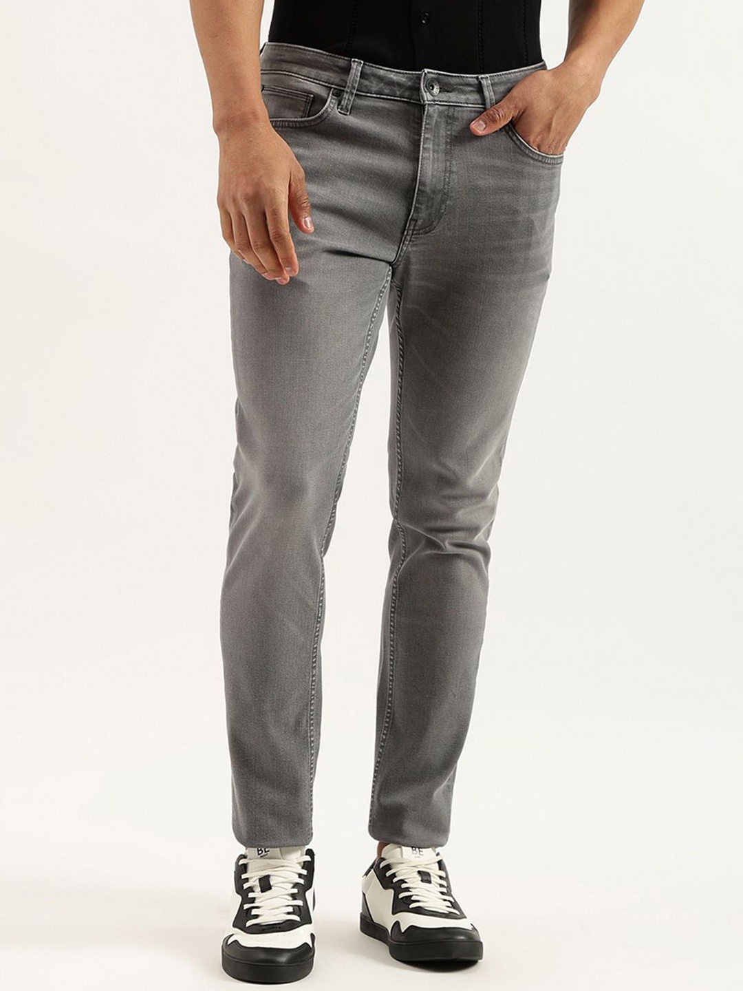 

United Colors of Benetton Men Skinny Fit Heavy Fade Jeans, Grey