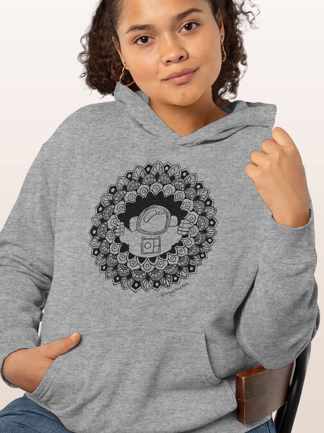 

macmerise Women Hooded Sweatshirt, Grey