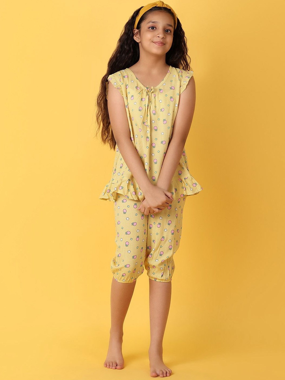 

V-Mart Girls Printed Pure Cotton Night suit, Yellow