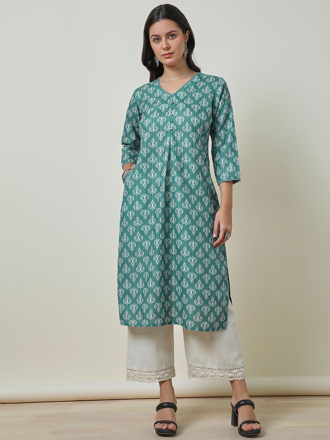 

Soch Ethnic Motifs Printed V-Neck Straight Kurta, Teal