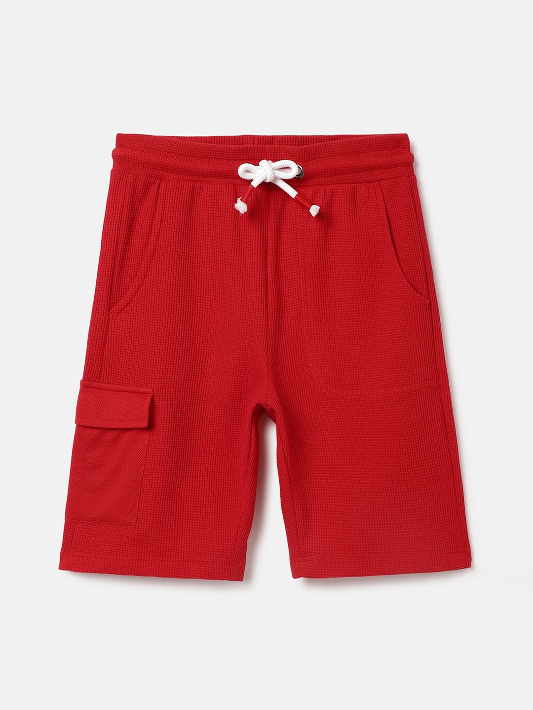 

United Colors of Benetton Boys Mid-Rise Shorts, Red