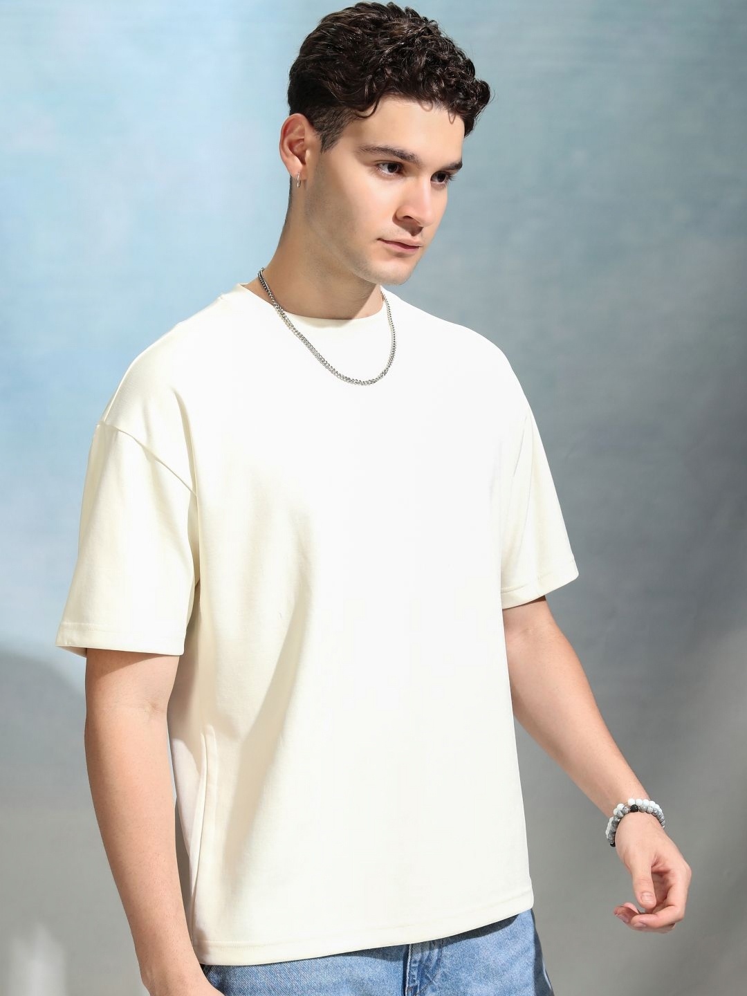 

HIGHLANDER Men Solid Round Neck Cotton Oversized Sports T-Shirt, Off white
