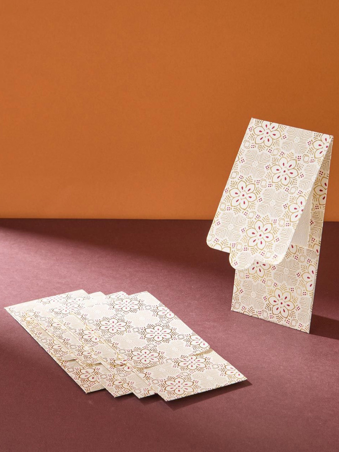 

Fabindia 5 Pieces Self Design Stationery Envelope, White