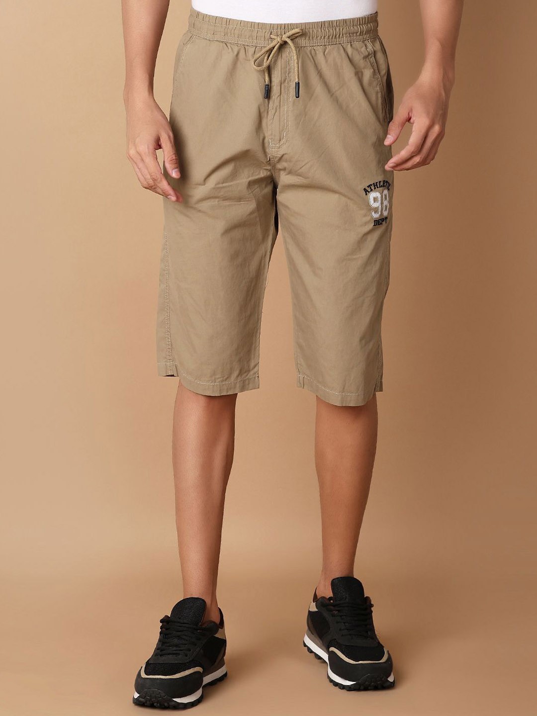 

V-Mart Men Printed Regular Fit Mid-Rise Cotton Cargo Shorts, Beige