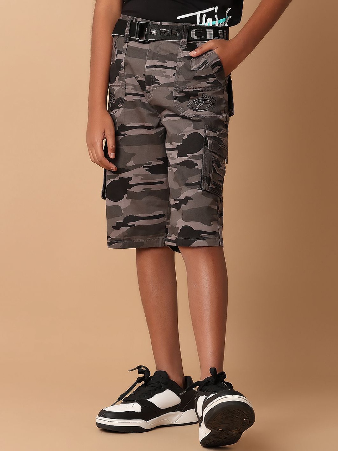 

V-Mart Boys Camouflage Printed Cargo Shorts, Olive