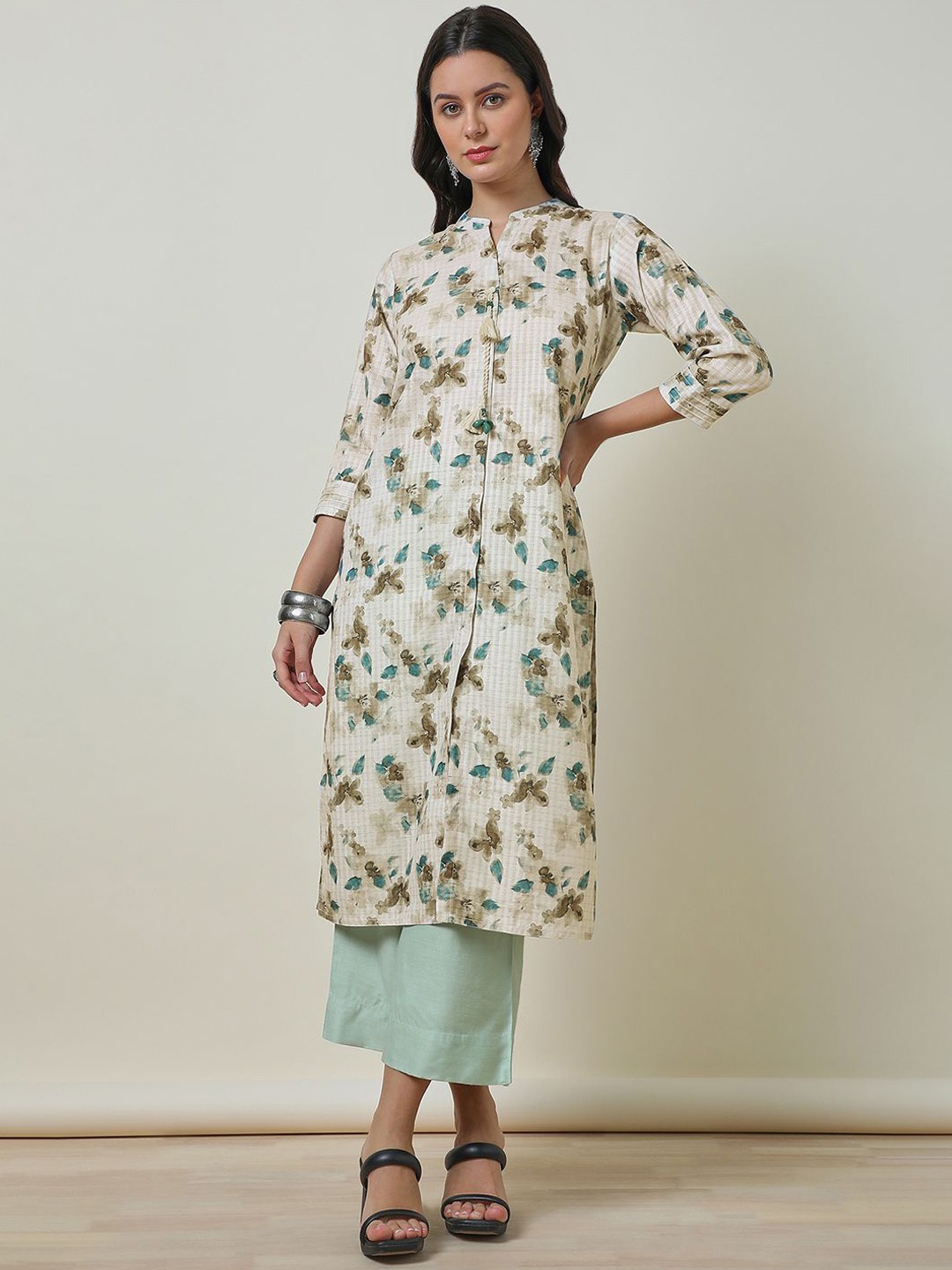 

Soch Floral Printed Mandarin Collar Straight Kurta, Beige