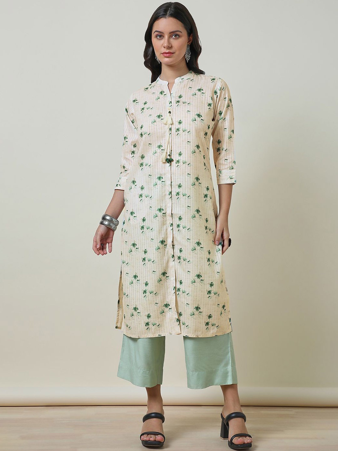 

Soch Floral Printed Mandarin Collar Straight Kurta, Off white