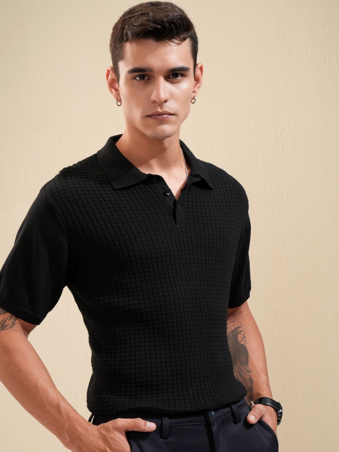 

HIGHLANDER Men Self Design Polo Collar Cotton Relaxed Fit T-shirt, Black