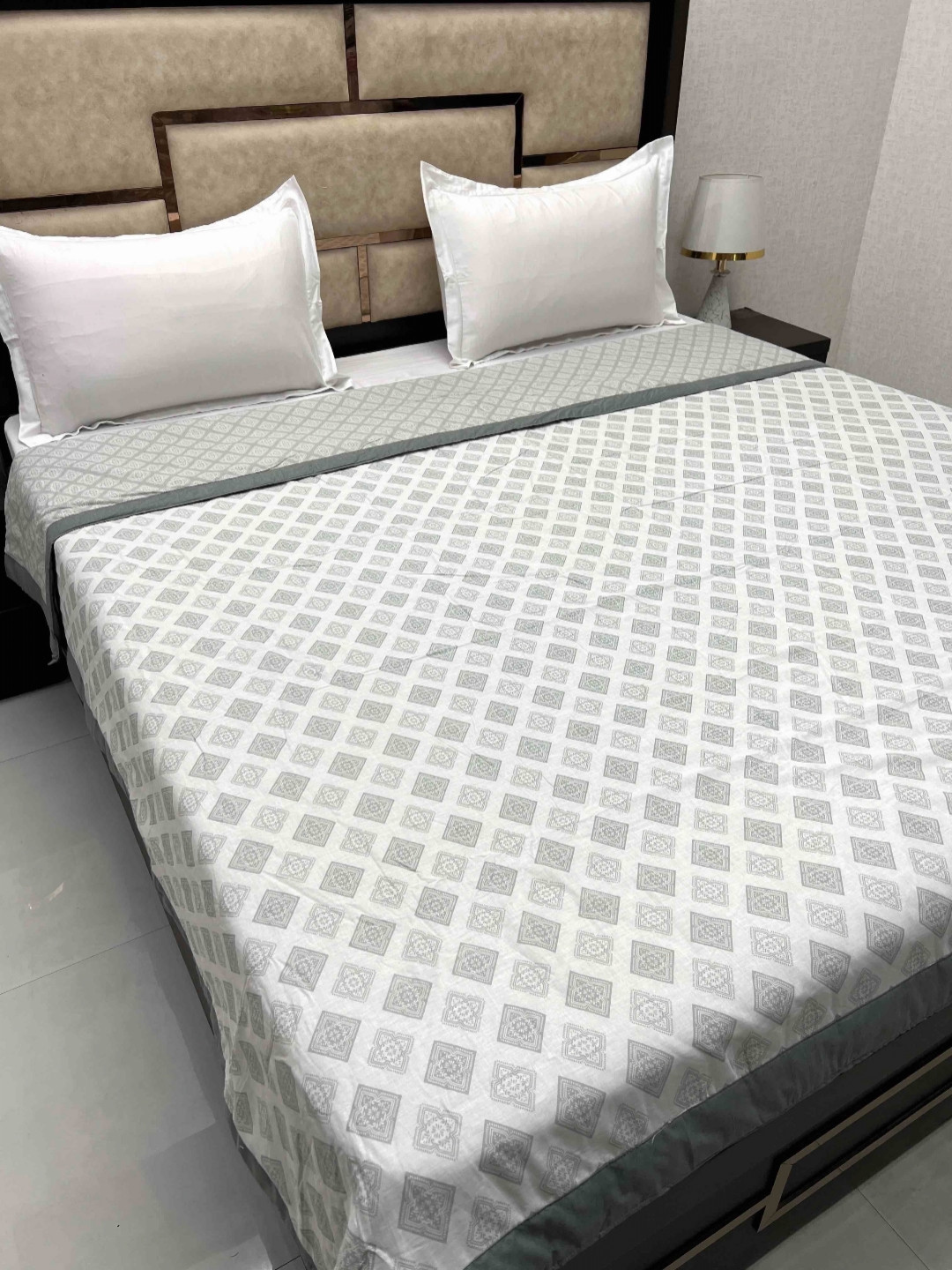 

Pure Decor White & Green EthnicMotifs Printed Pure Cotton AC Room 233 GSM Double Bed Dohar
