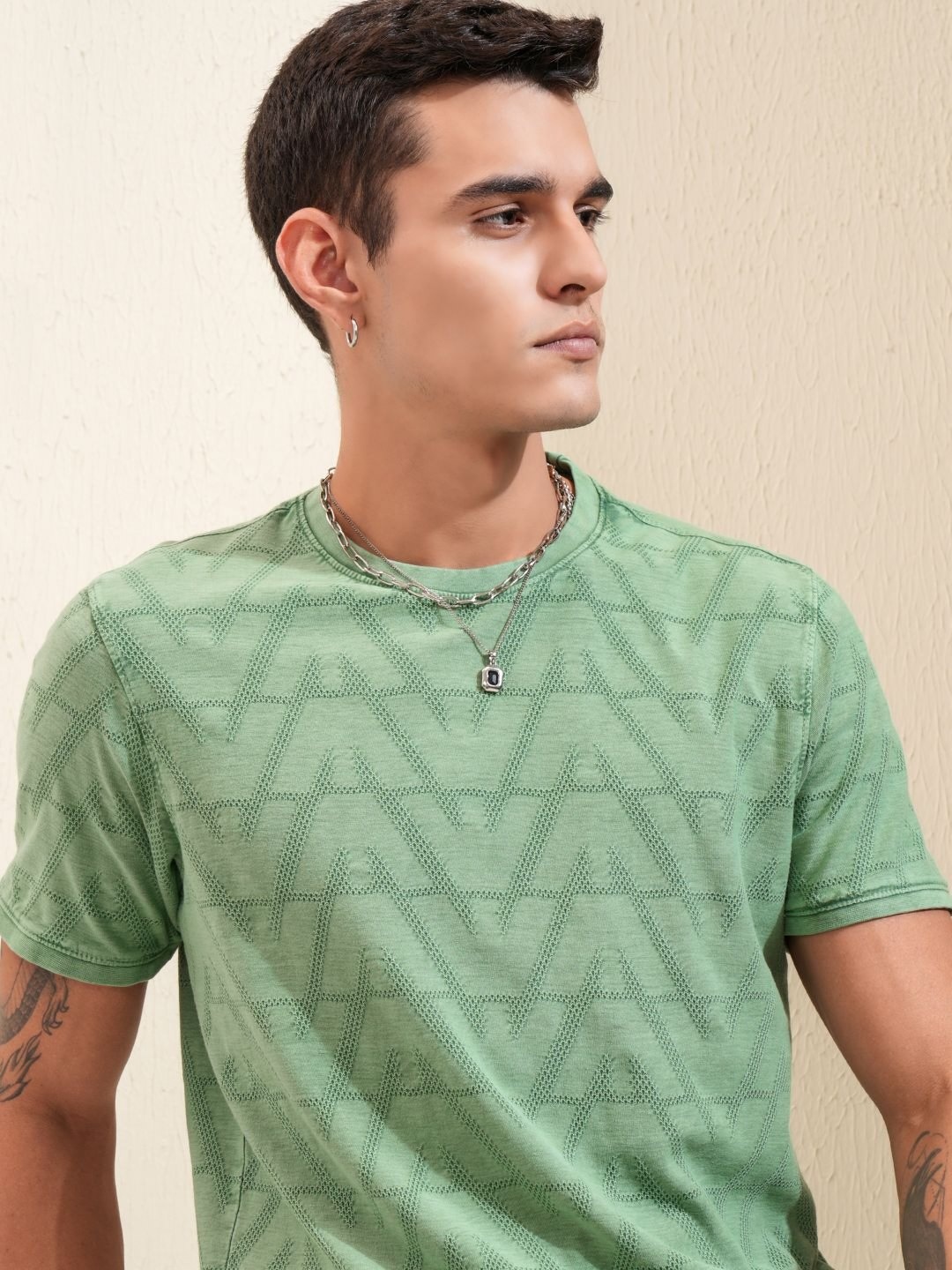 

HIGHLANDER Men Self Design Round Neck Cotton T-shirt, Green