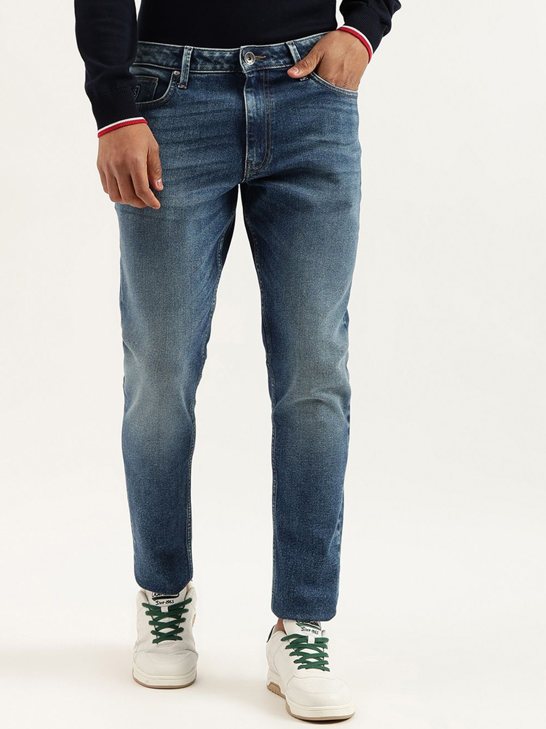 

United Colors of Benetton Men Mid-Rise Tapered Fit Heavy Fade Jeans, Blue
