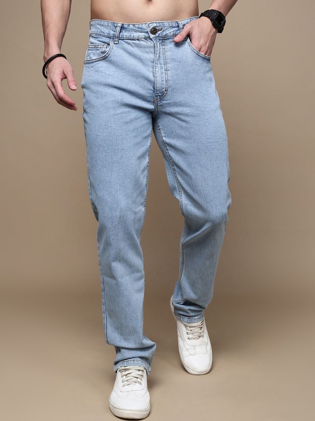 

The Roadster Lifestyle Co Men Regular Fit Mid Rise No Faded Jeans, Blue
