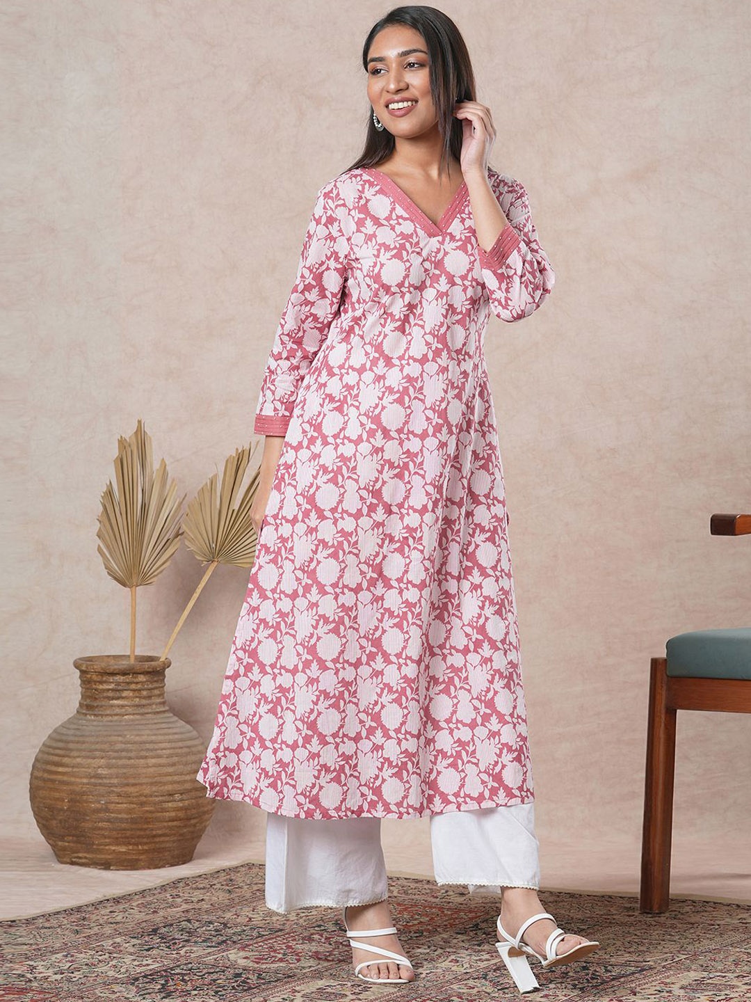 

KAMI KUBI Floral Printed Pure Cotton Anarkali Kurta, Pink
