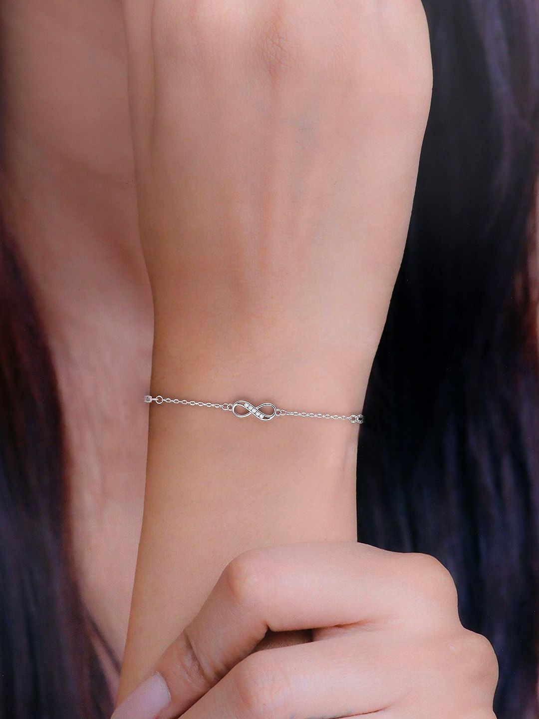 

KAI JEWEL Sterling Silver Rhodium-Plated Cubic Zirconia Link Bracelet