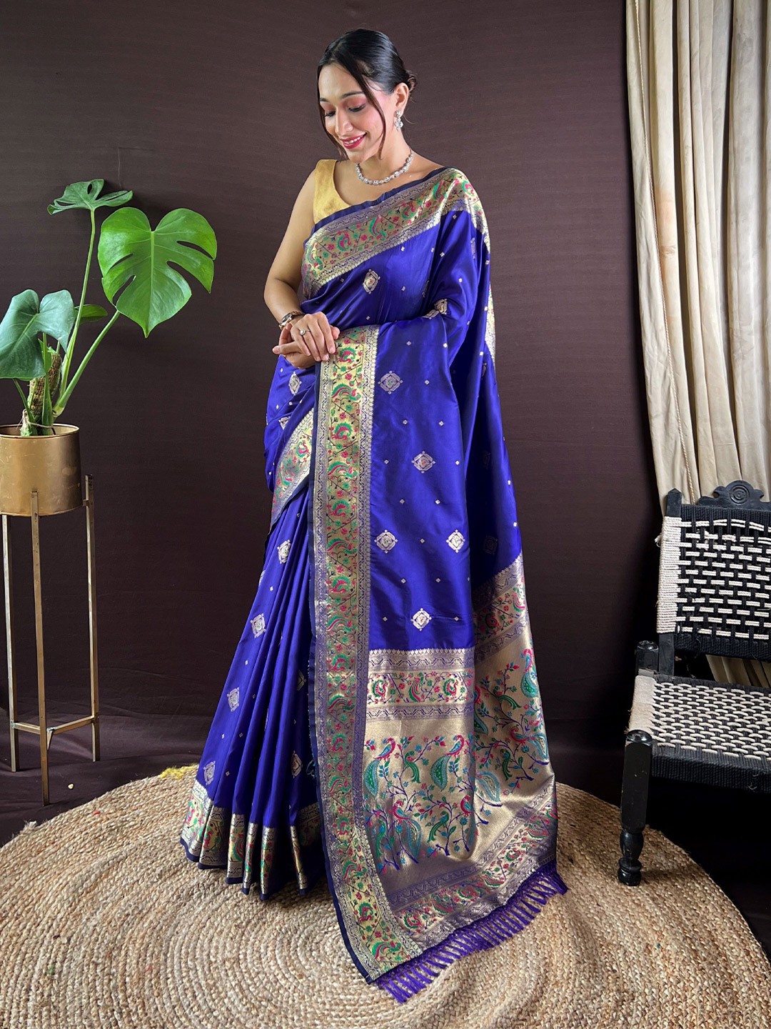 

HEER FASHION Woven Design Zari Paithani Saree, Blue