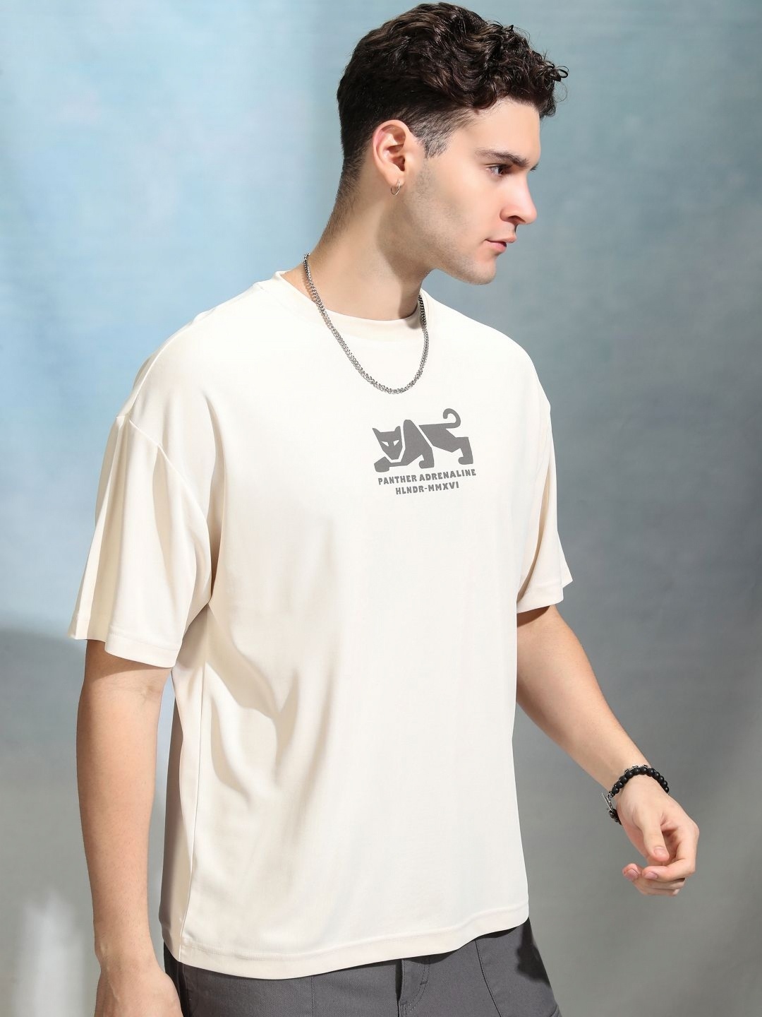 

HIGHLANDER Men Graphic Printed Round Neck Oversized Sports T-Shirt, Cream