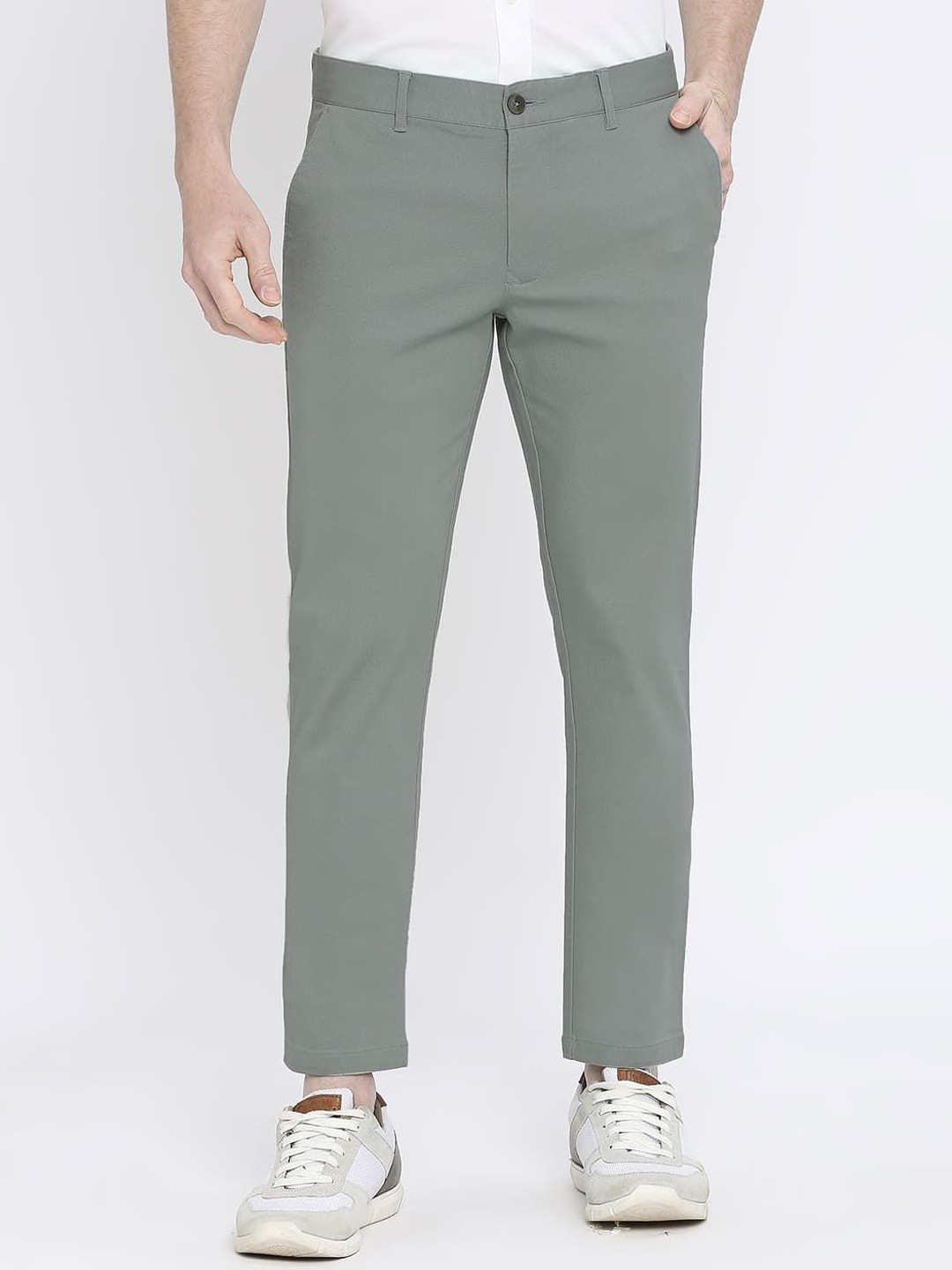 

Basics Men Tapered Fit Trousers, Green