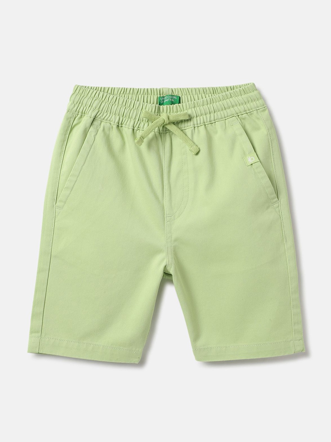 

United Colors of Benetton Boys Mid-Rise Pure Cotton Shorts, Green