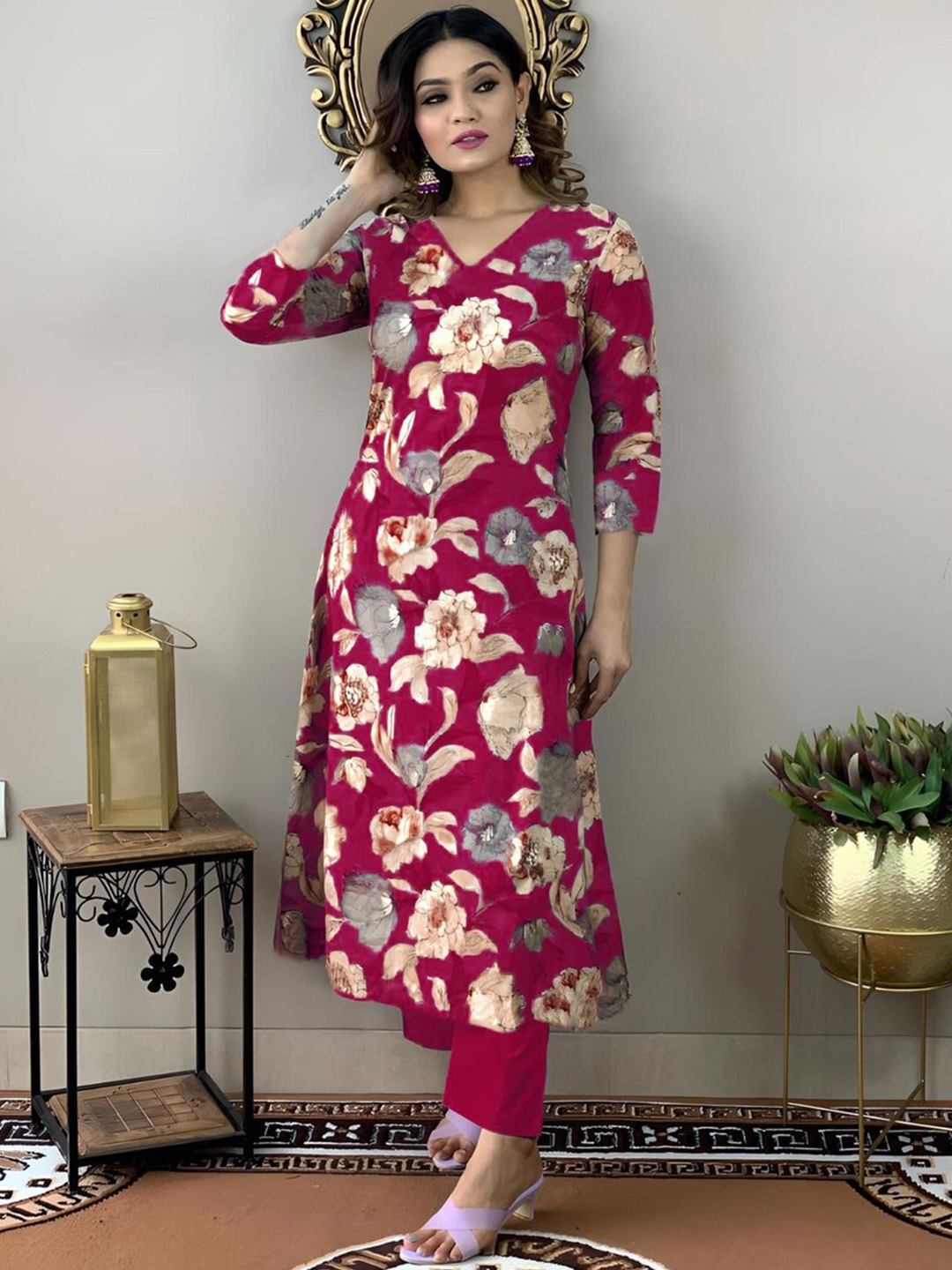

Anni Designer Floral Printed V-Neck Regular Straight Kurta with Trousers, Pink