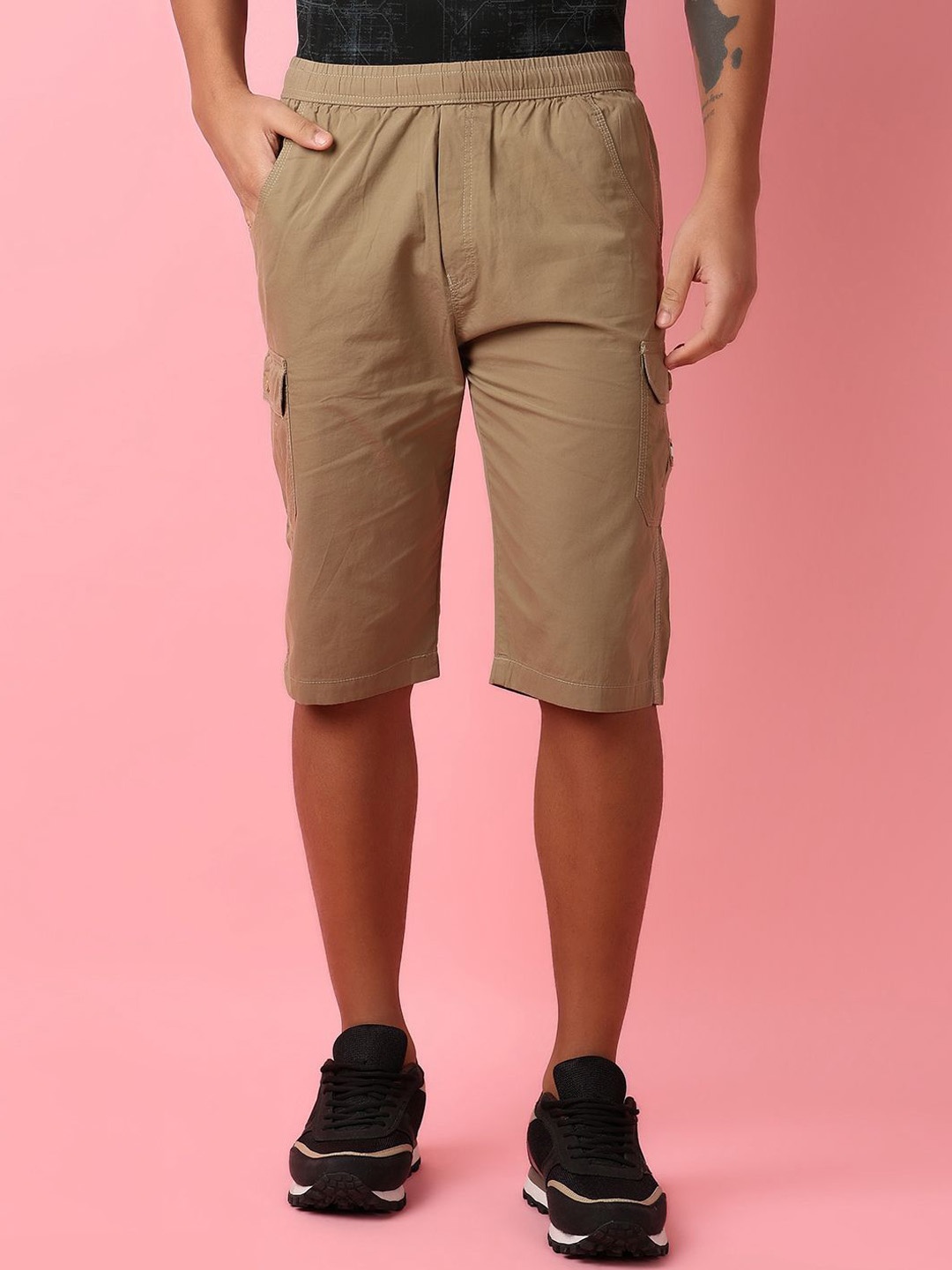 

V-Mart Men Cotton Mid-Rise Cargo Shorts, Khaki