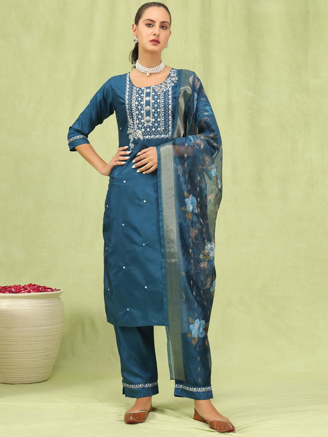 

VredeVogel Floral Embroidered Straight Kurta & Trousers With Dupatta, Blue