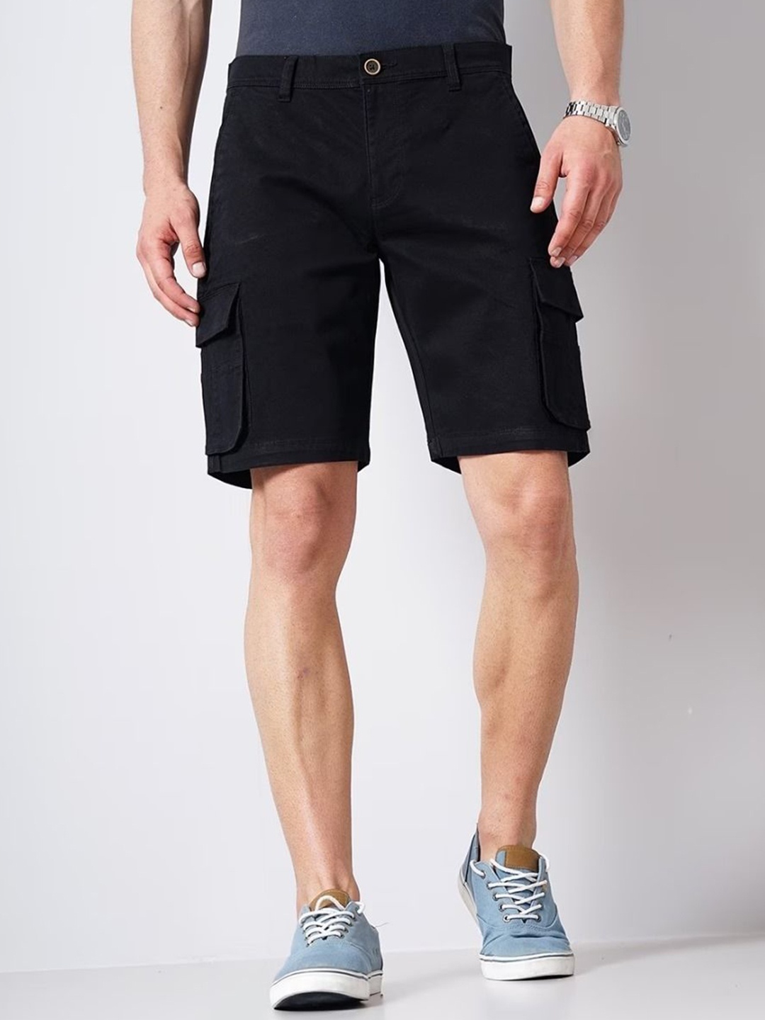 

British Club Men Slim Fit Low-Rise Outdoor Cargo Shorts, Black