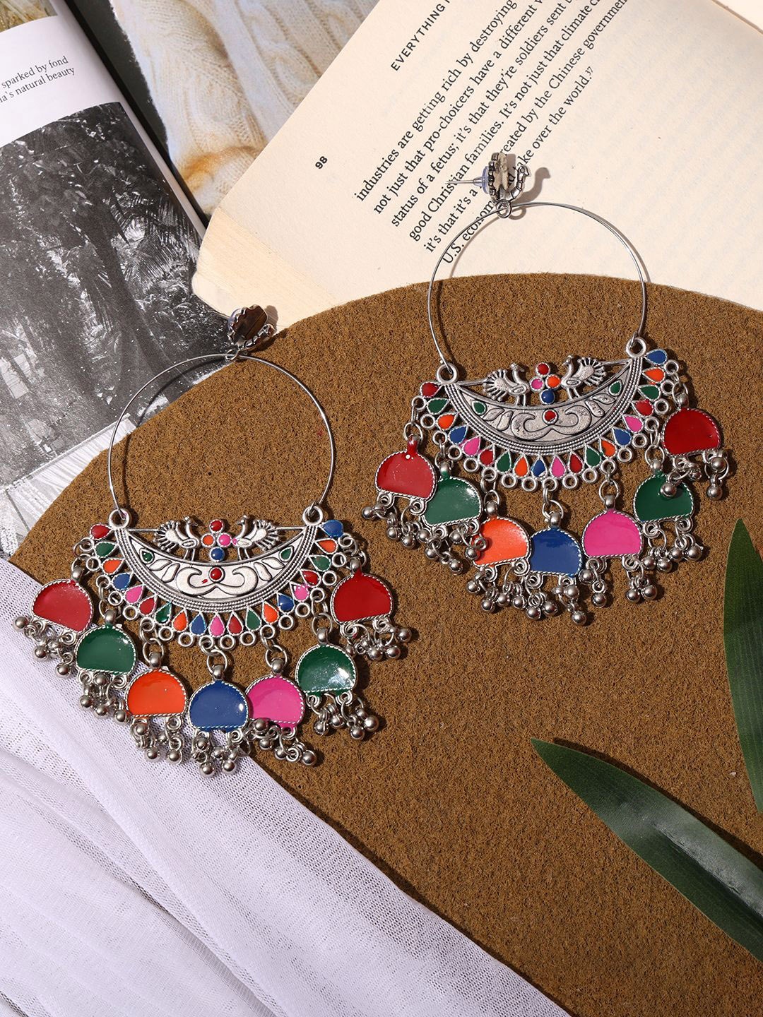 

VENI Silver-Plated Oxidised Contemporary Chandbalis