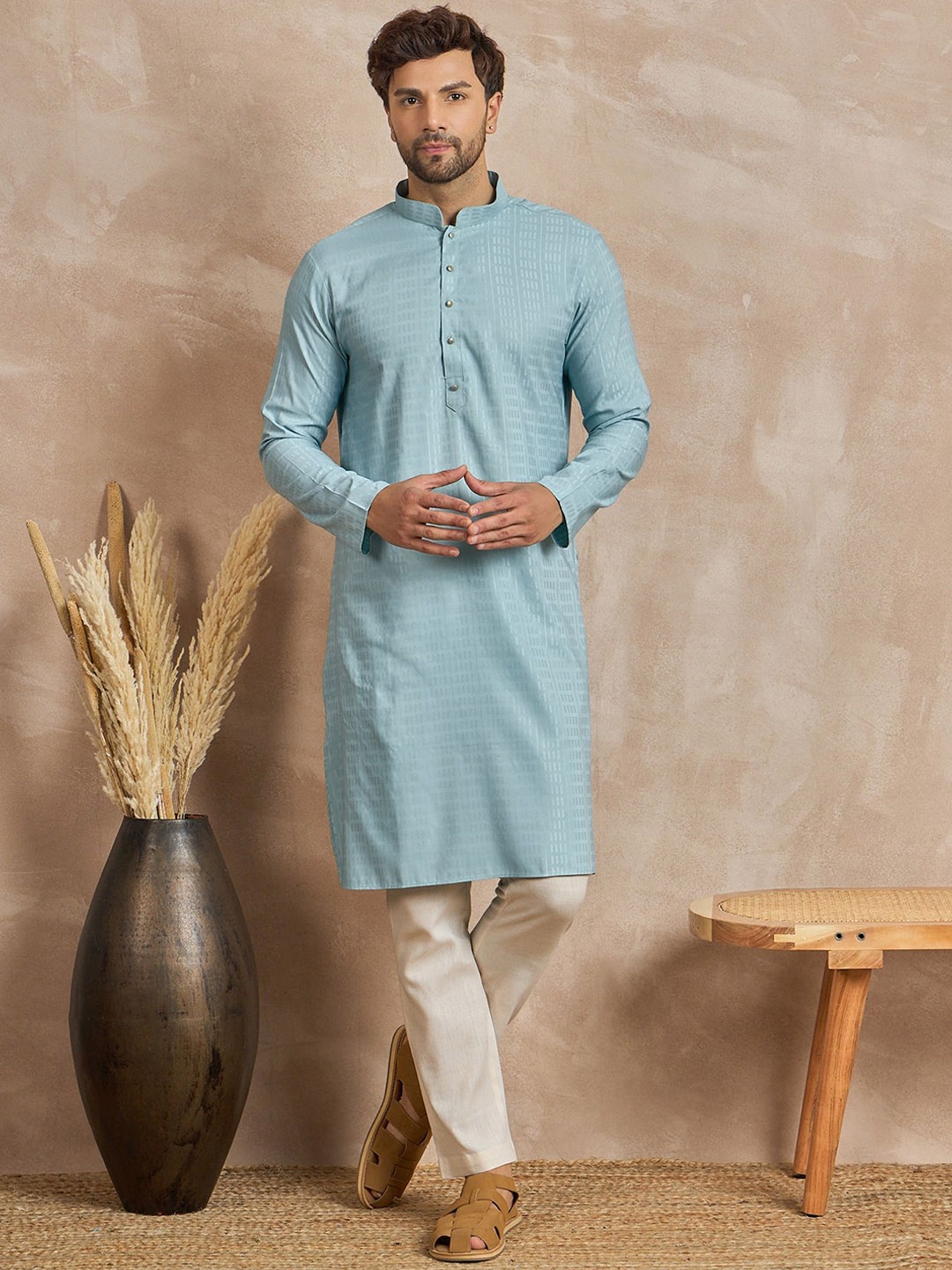 

Anouk Geometric Woven Design Mandarin Collar Straight Kurta, Blue