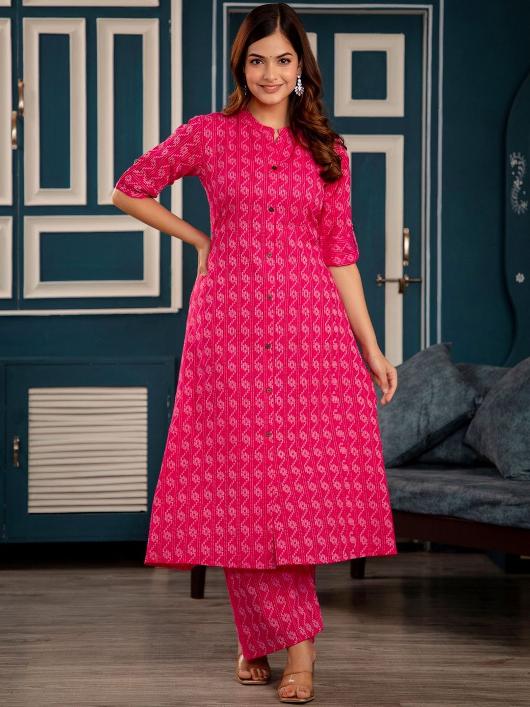 

SIJOPA Geometric Printed Mandarin Collar Pure Cotton A Line Kurta with Trousers, Pink