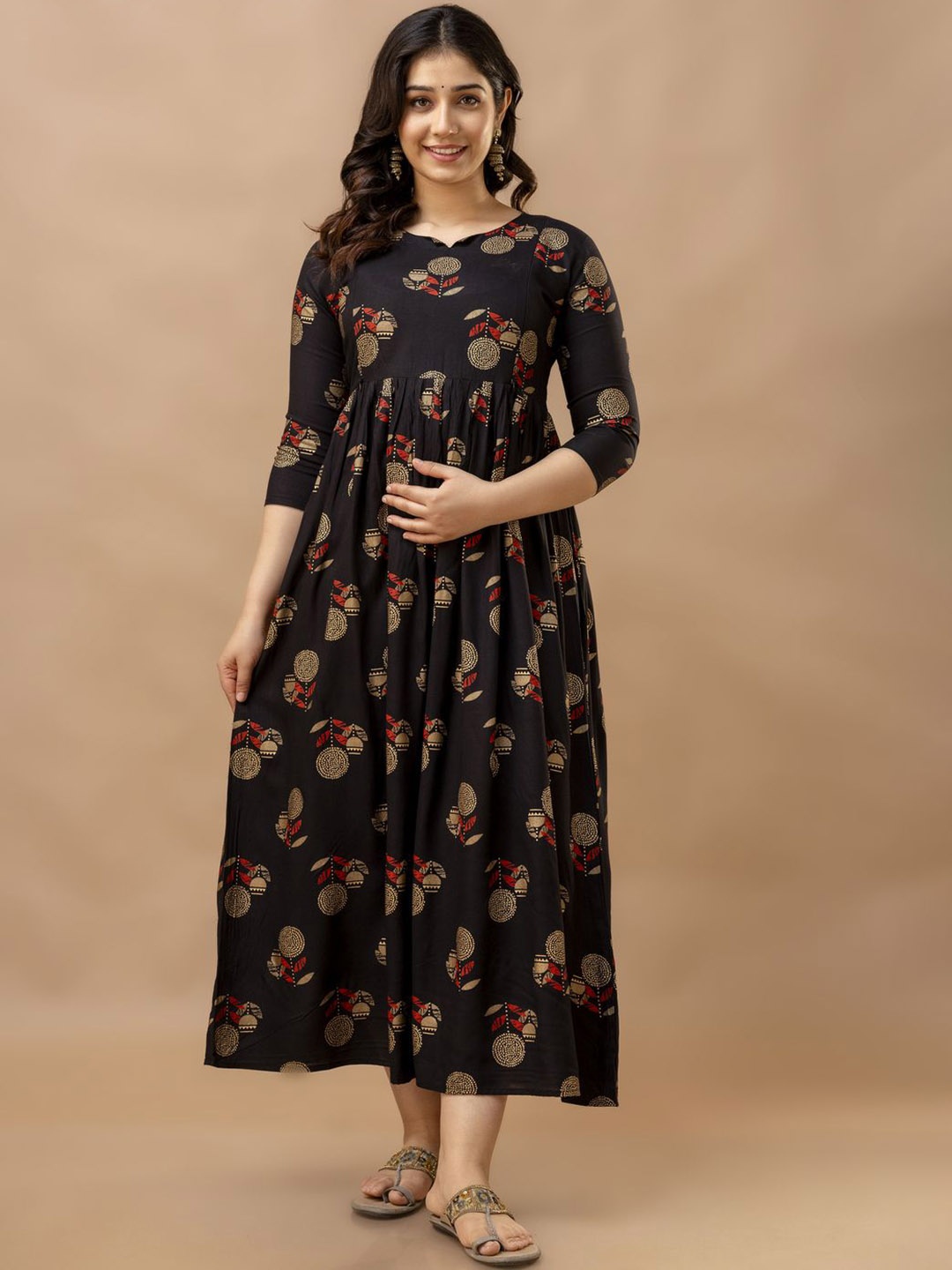 

DRESSAR Floral Printed Maternity A-Line Kurta, Black