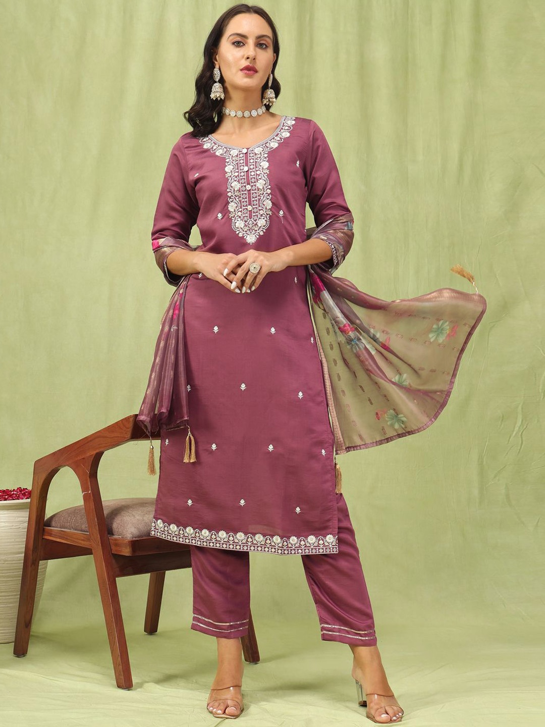 

VredeVogel Floral Embroidered Thread Work Straight Kurta With Trousers & Dupatta, Purple