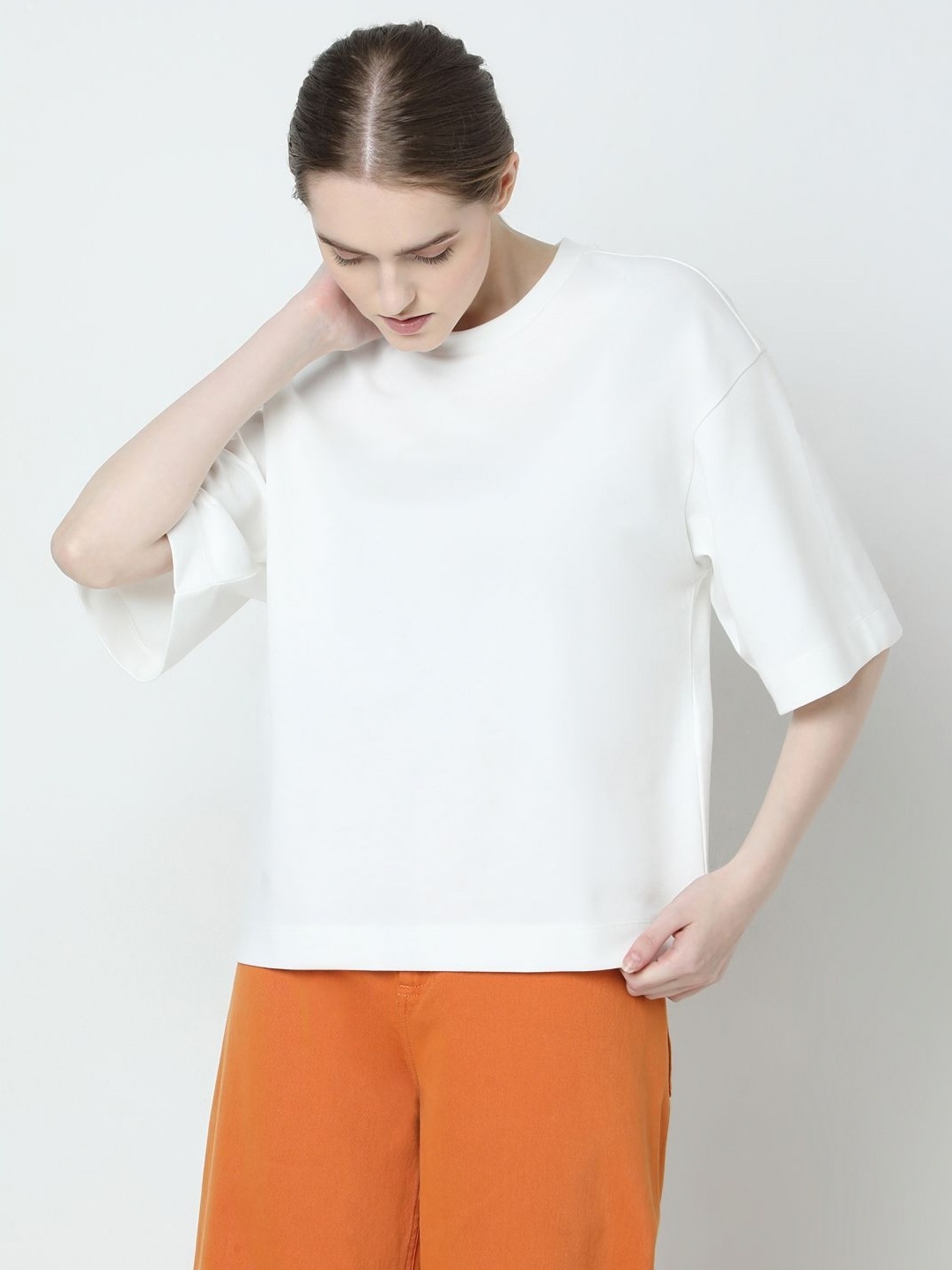 

Vero Moda Women Solid Round Neck Cotton Relaxed Fit T-shirt, White