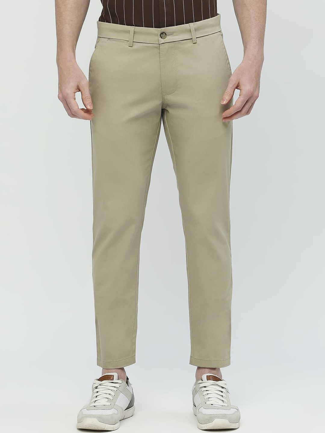 

Basics Men Slim Fit Mid-Rise Flat-Front Trousers, Green