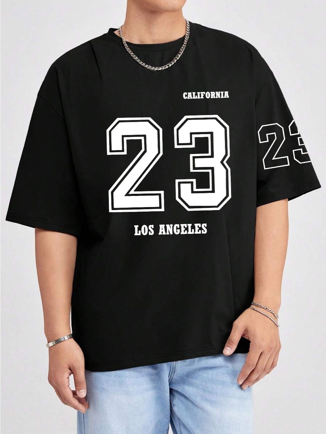 

TABADTOD Men Varsity Printed V-Neck Applique T-shirt, Black