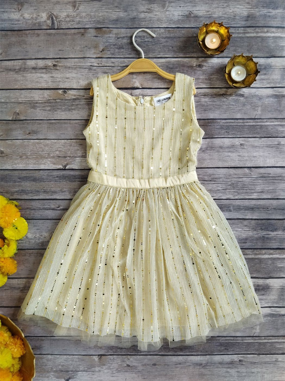 

LABEL KANUPRIYA Girls Round Neck Sleeveless Net Fit & Flare Dress, Off white