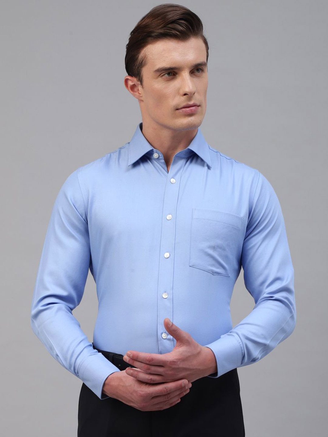 

Givo Men Smart Spread Collar Solid Cotton Formal Shirt, Blue