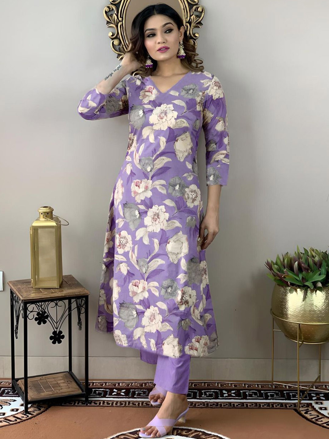 

Anni Designer Floral Printed V-Neck Regular Straight Kurta with Trousers, Purple